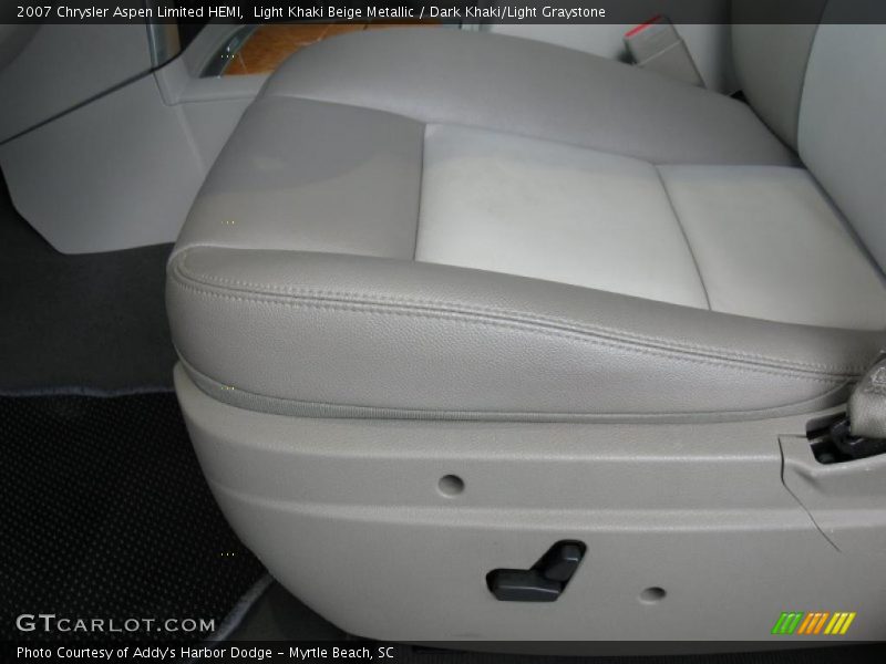 Light Khaki Beige Metallic / Dark Khaki/Light Graystone 2007 Chrysler Aspen Limited HEMI