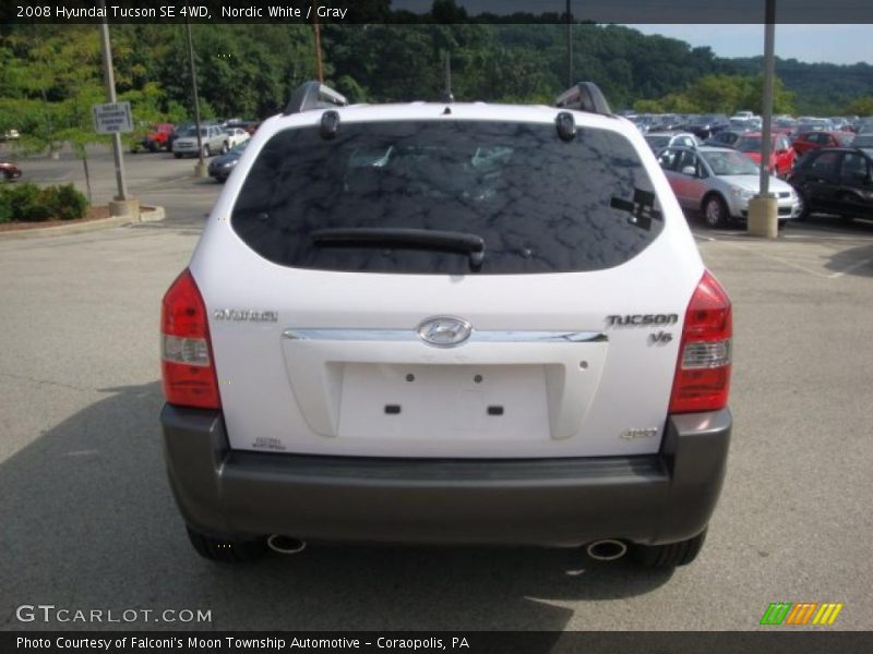 Nordic White / Gray 2008 Hyundai Tucson SE 4WD