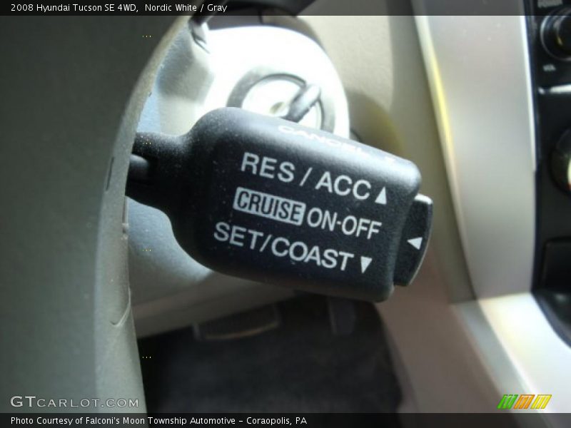 Nordic White / Gray 2008 Hyundai Tucson SE 4WD