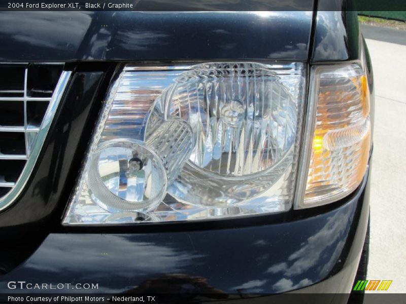 Black / Graphite 2004 Ford Explorer XLT
