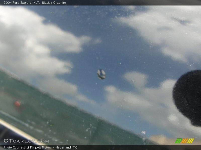 Black / Graphite 2004 Ford Explorer XLT