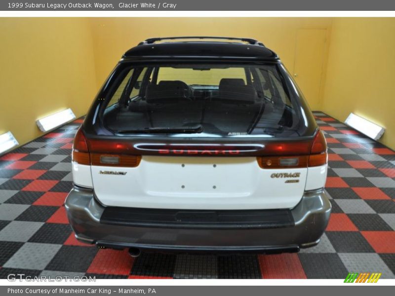 Glacier White / Gray 1999 Subaru Legacy Outback Wagon