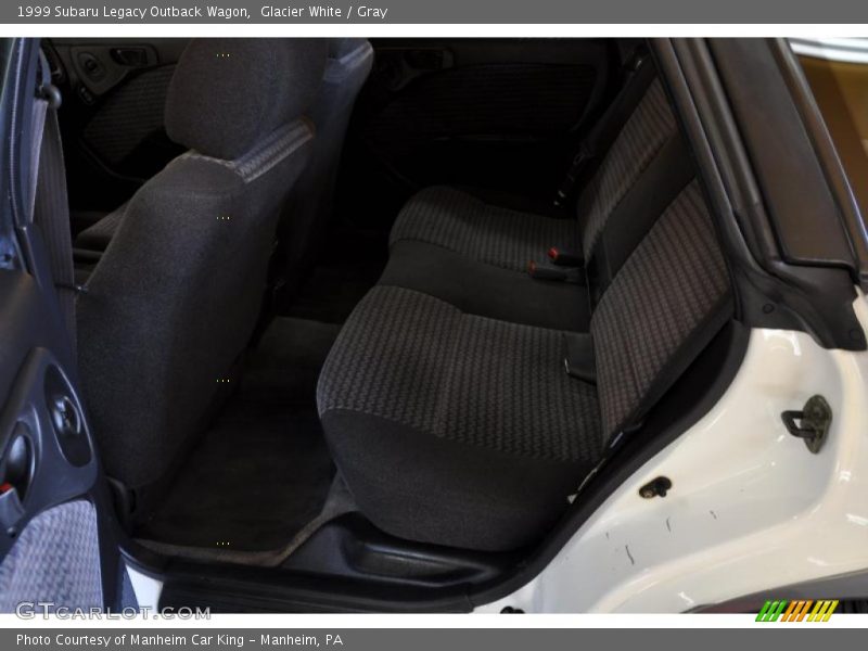 Glacier White / Gray 1999 Subaru Legacy Outback Wagon