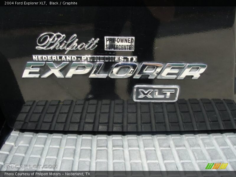 Black / Graphite 2004 Ford Explorer XLT