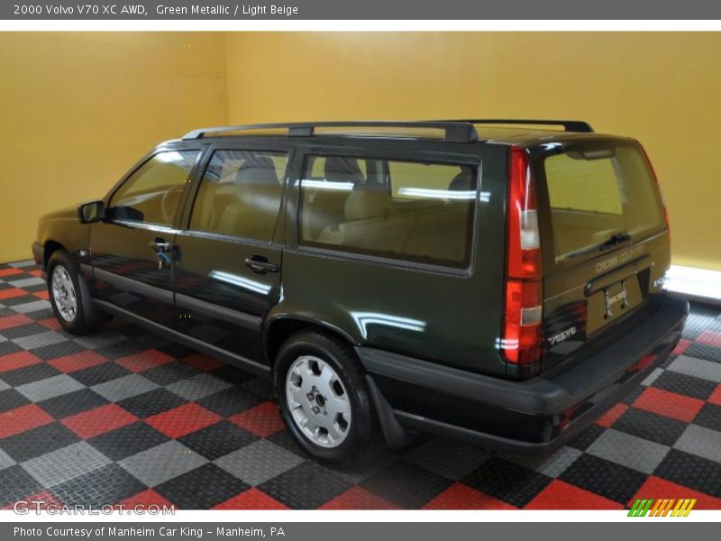 Green Metallic / Light Beige 2000 Volvo V70 XC AWD