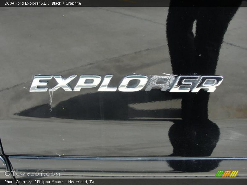 Black / Graphite 2004 Ford Explorer XLT