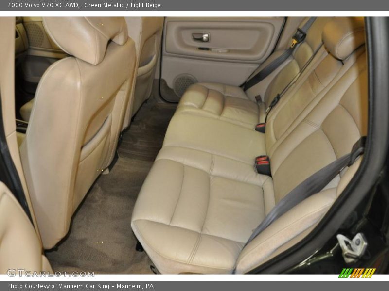 Green Metallic / Light Beige 2000 Volvo V70 XC AWD