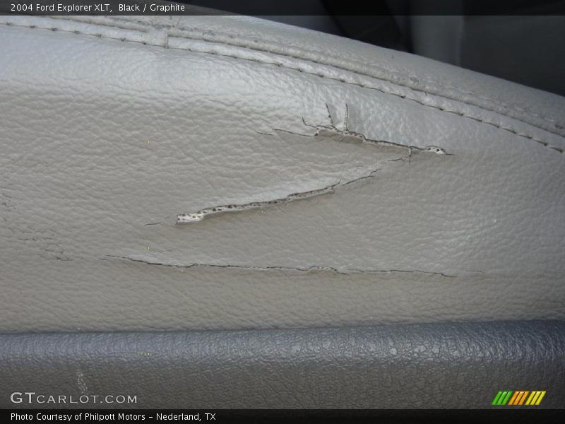 Black / Graphite 2004 Ford Explorer XLT