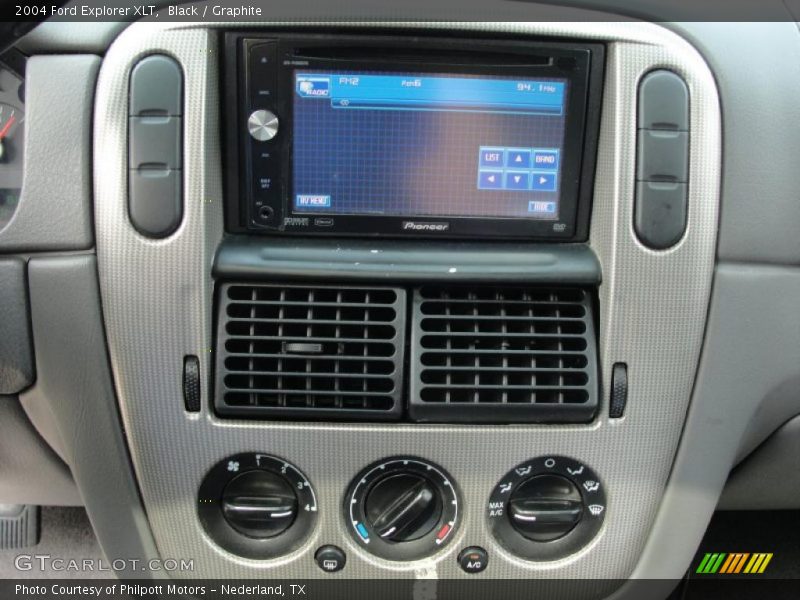 Black / Graphite 2004 Ford Explorer XLT