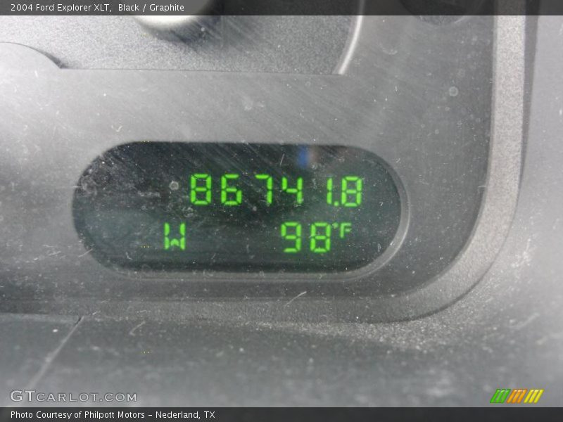 Black / Graphite 2004 Ford Explorer XLT