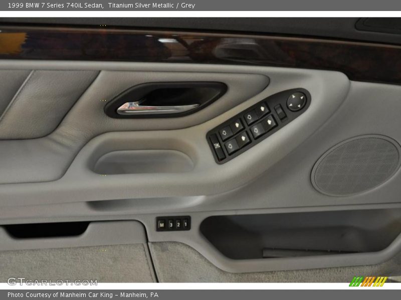 Titanium Silver Metallic / Grey 1999 BMW 7 Series 740iL Sedan