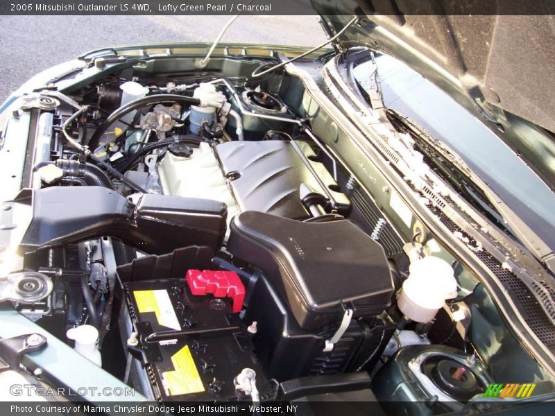 Lofty Green Pearl / Charcoal 2006 Mitsubishi Outlander LS 4WD