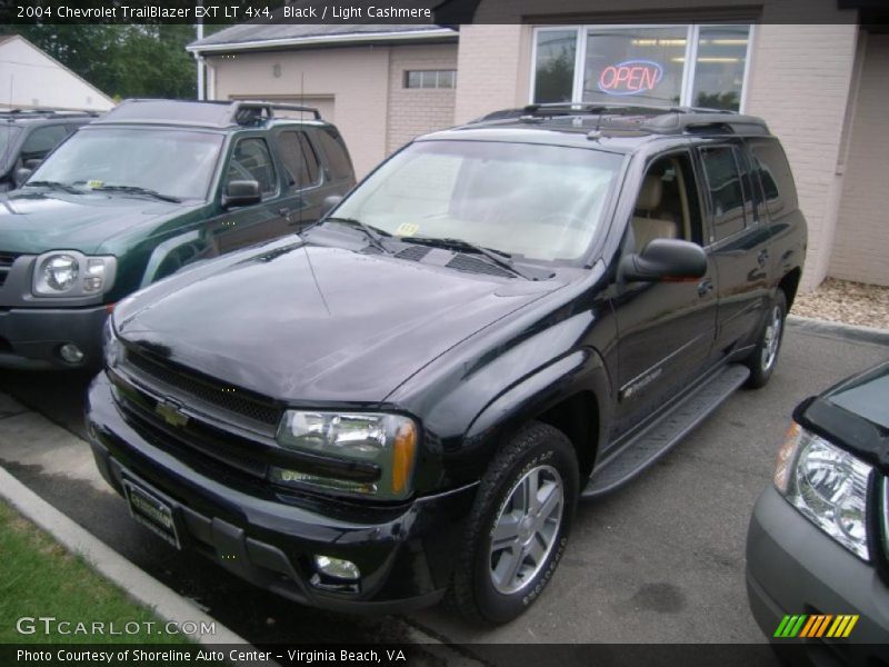 Black / Light Cashmere 2004 Chevrolet TrailBlazer EXT LT 4x4