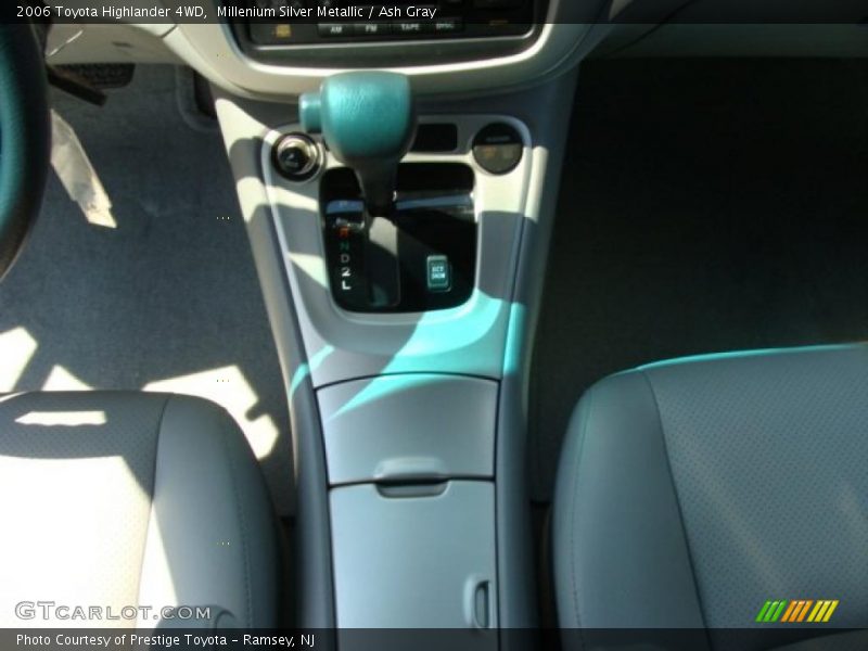 Millenium Silver Metallic / Ash Gray 2006 Toyota Highlander 4WD