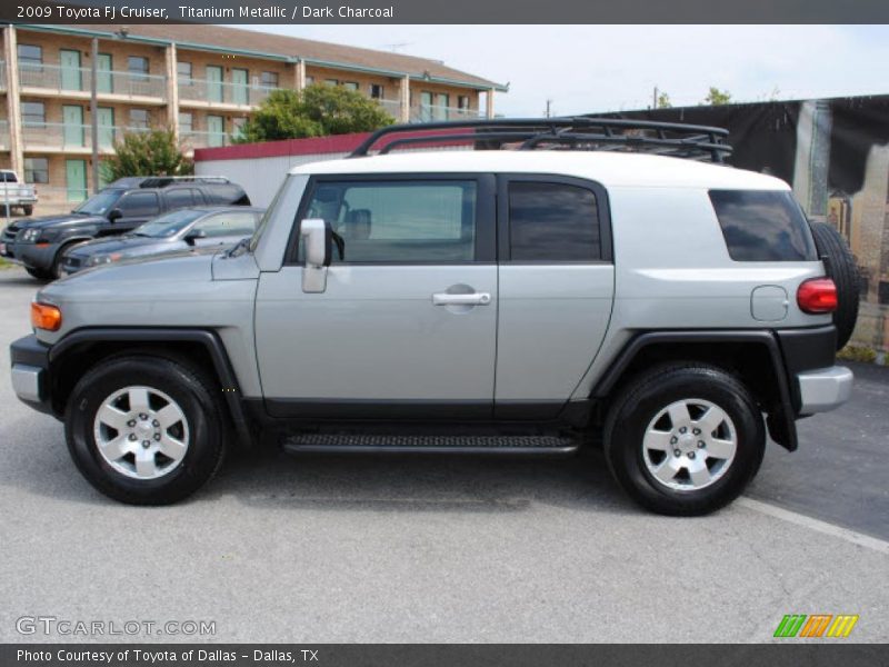 Titanium Metallic / Dark Charcoal 2009 Toyota FJ Cruiser