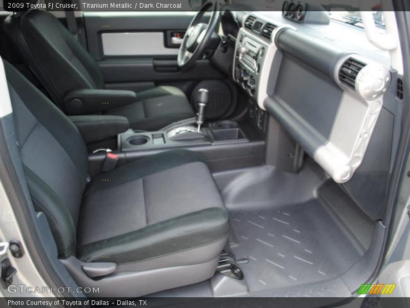 Titanium Metallic / Dark Charcoal 2009 Toyota FJ Cruiser
