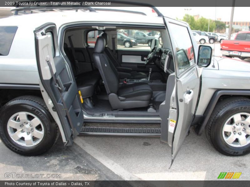 Titanium Metallic / Dark Charcoal 2009 Toyota FJ Cruiser