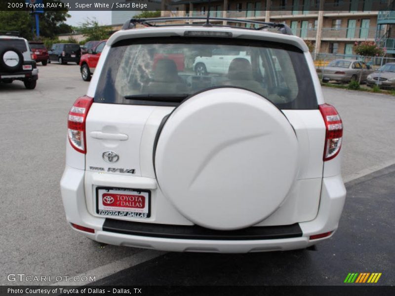 Super White / Sand Beige 2009 Toyota RAV4 I4