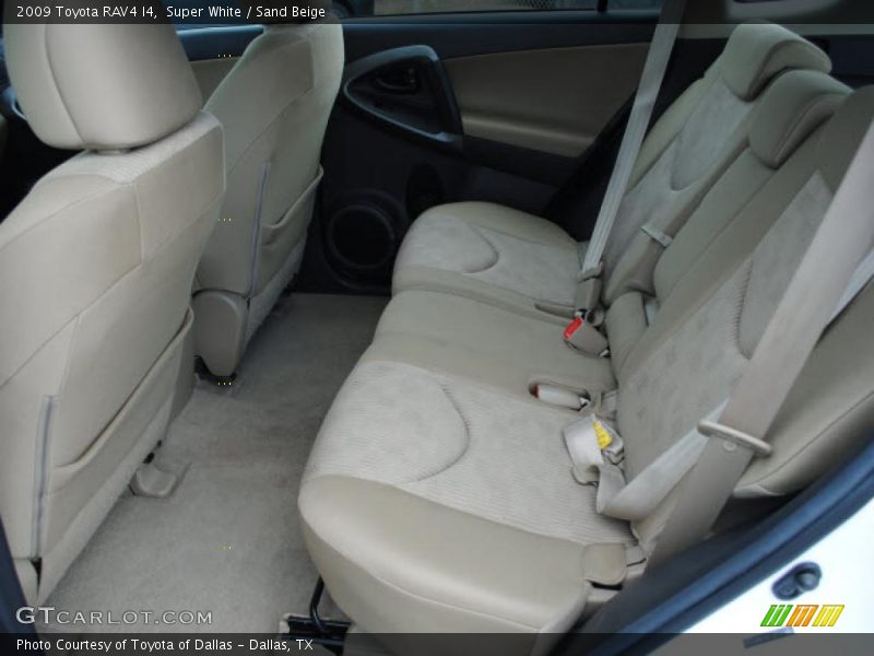 Super White / Sand Beige 2009 Toyota RAV4 I4