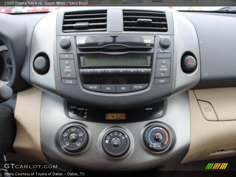 Super White / Sand Beige 2009 Toyota RAV4 I4