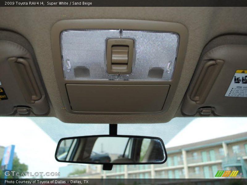 Super White / Sand Beige 2009 Toyota RAV4 I4
