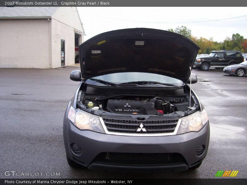 Graphite Gray Pearl / Black 2007 Mitsubishi Outlander LS