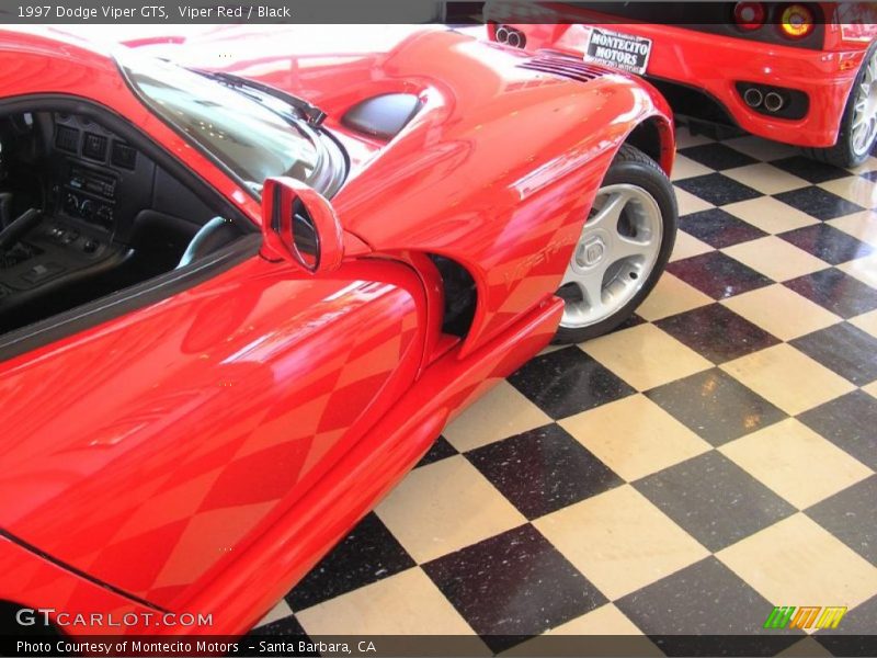 Viper Red / Black 1997 Dodge Viper GTS