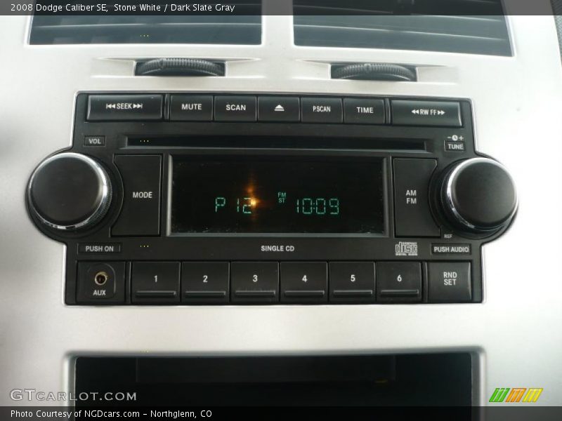 Stone White / Dark Slate Gray 2008 Dodge Caliber SE
