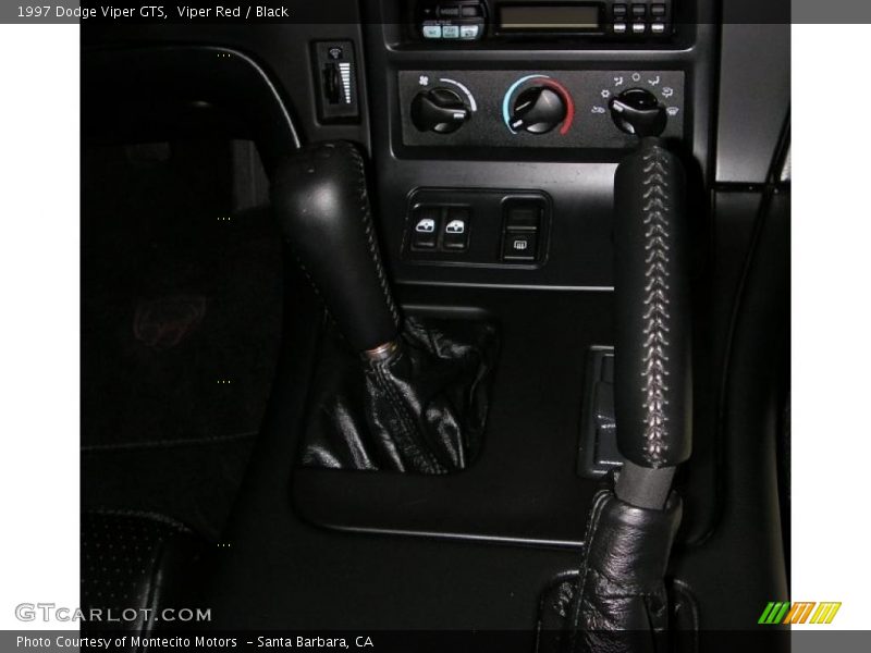 Viper Red / Black 1997 Dodge Viper GTS