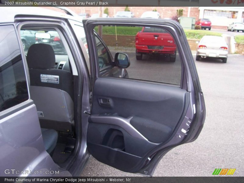 Graphite Gray Pearl / Black 2007 Mitsubishi Outlander LS