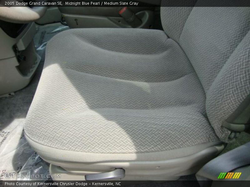 Midnight Blue Pearl / Medium Slate Gray 2005 Dodge Grand Caravan SE
