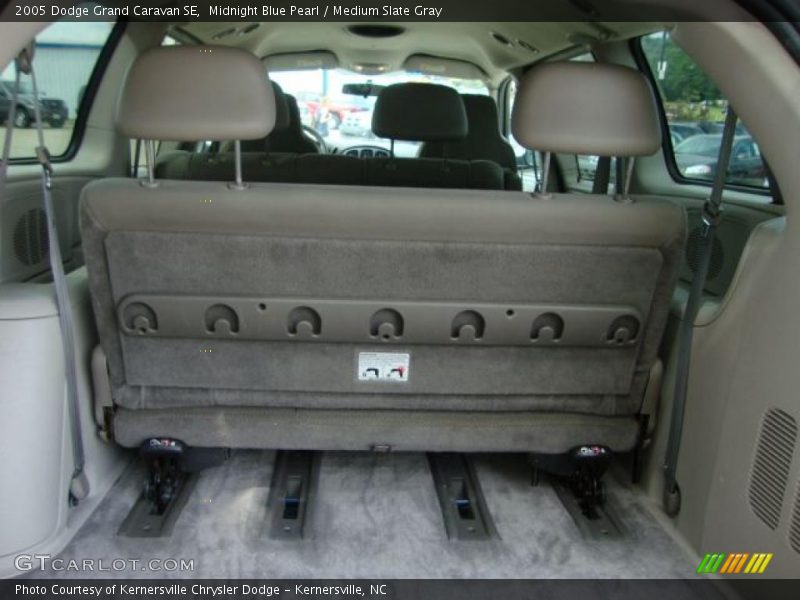 Midnight Blue Pearl / Medium Slate Gray 2005 Dodge Grand Caravan SE