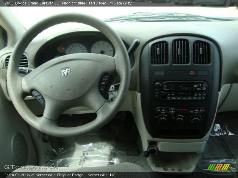 Midnight Blue Pearl / Medium Slate Gray 2005 Dodge Grand Caravan SE