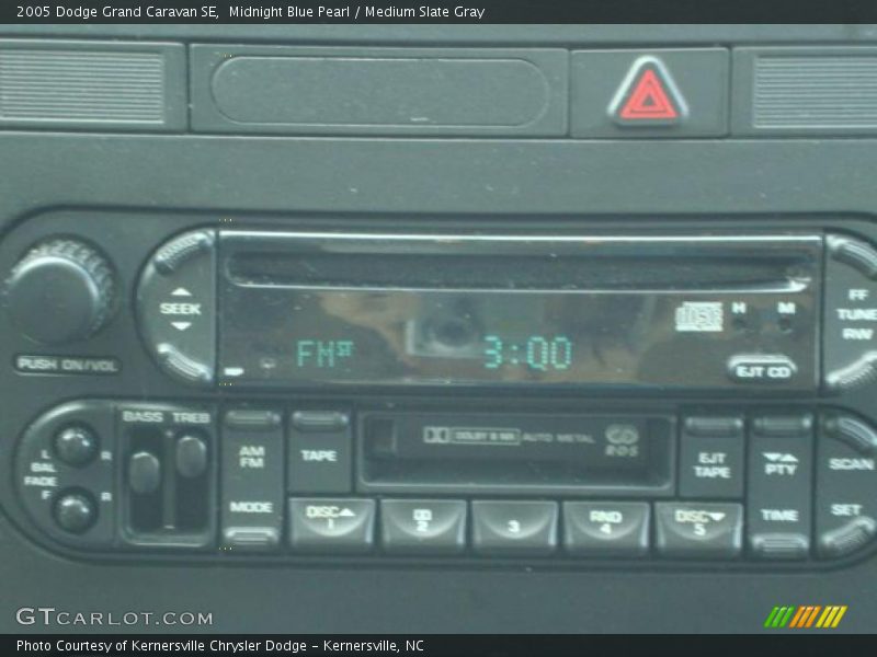 Midnight Blue Pearl / Medium Slate Gray 2005 Dodge Grand Caravan SE