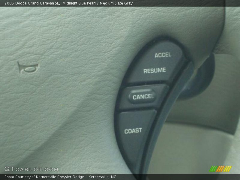 Midnight Blue Pearl / Medium Slate Gray 2005 Dodge Grand Caravan SE
