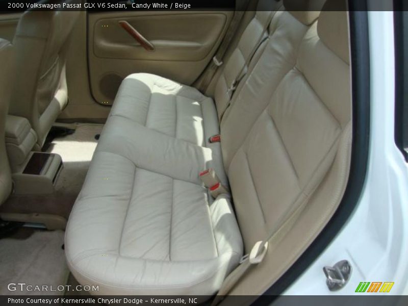 Candy White / Beige 2000 Volkswagen Passat GLX V6 Sedan