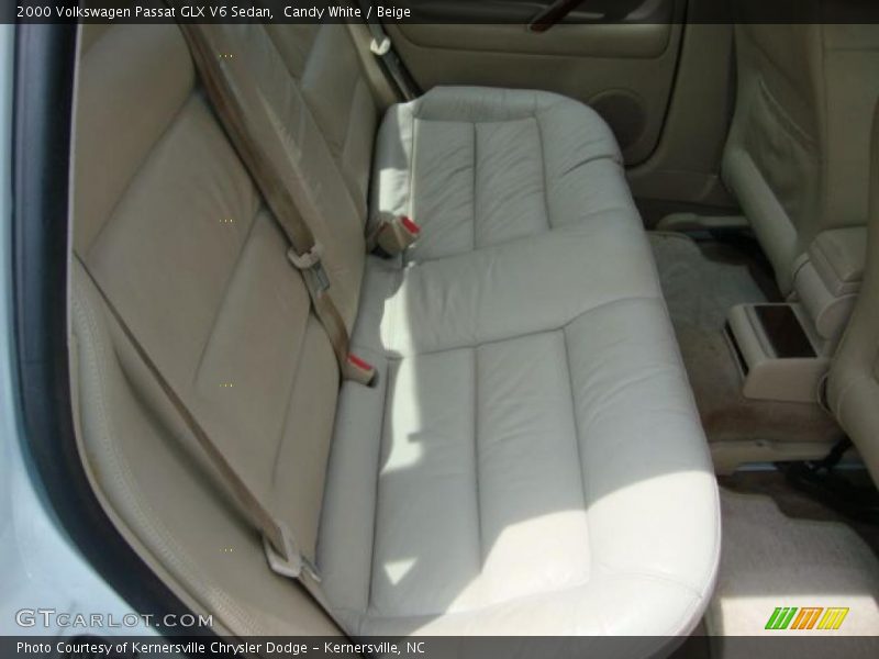 Candy White / Beige 2000 Volkswagen Passat GLX V6 Sedan