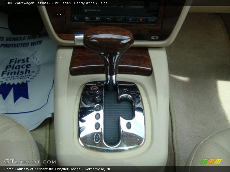 Candy White / Beige 2000 Volkswagen Passat GLX V6 Sedan