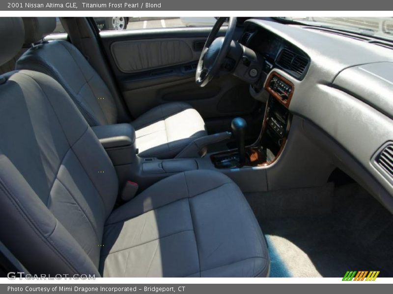 Titanium Frost Pearl / Blond 2001 Nissan Altima GLE