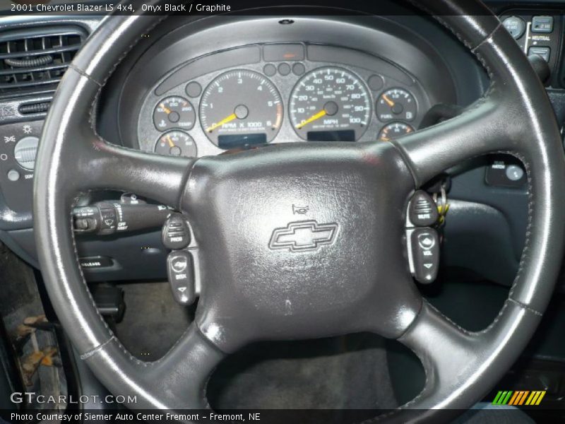 Onyx Black / Graphite 2001 Chevrolet Blazer LS 4x4