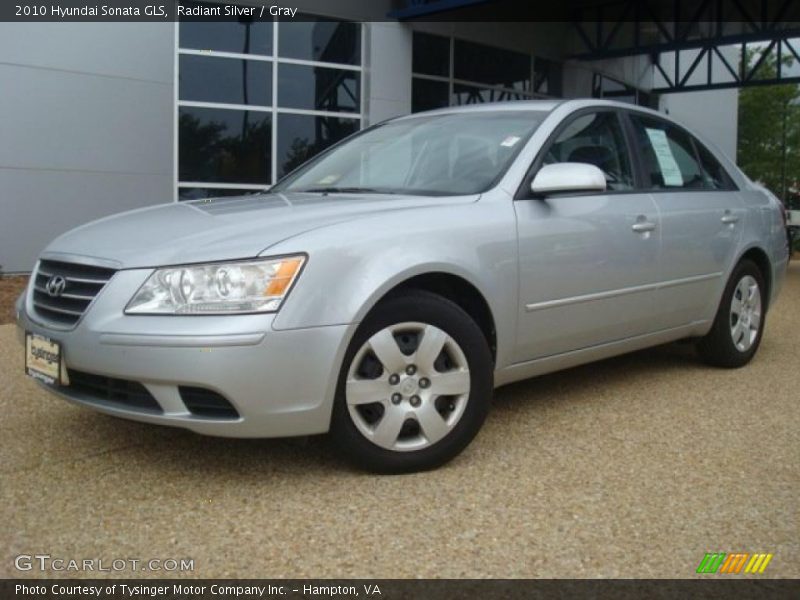 Radiant Silver / Gray 2010 Hyundai Sonata GLS