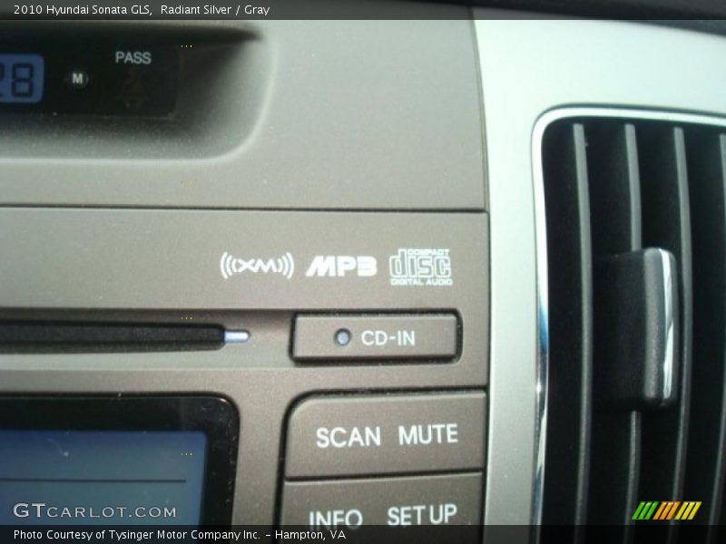 Radiant Silver / Gray 2010 Hyundai Sonata GLS