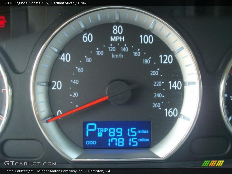 Radiant Silver / Gray 2010 Hyundai Sonata GLS