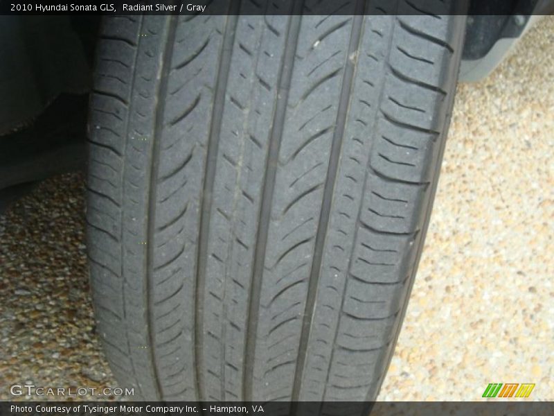 Radiant Silver / Gray 2010 Hyundai Sonata GLS
