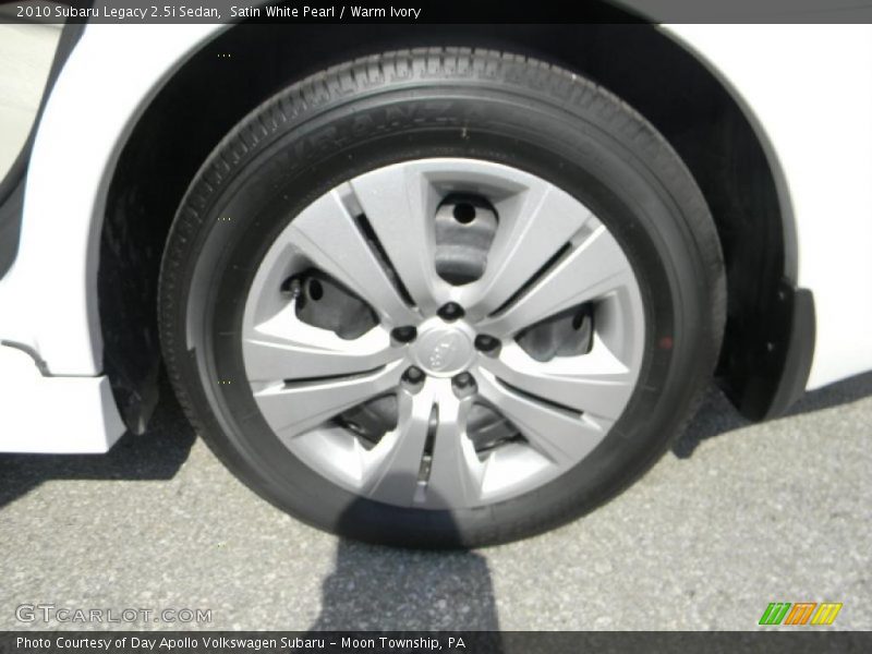 Satin White Pearl / Warm Ivory 2010 Subaru Legacy 2.5i Sedan