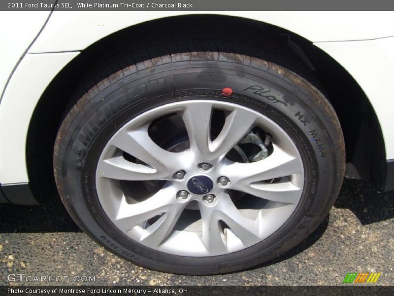 White Platinum Tri-Coat / Charcoal Black 2011 Ford Taurus SEL