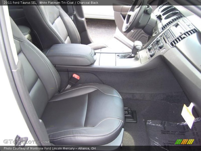 White Platinum Tri-Coat / Charcoal Black 2011 Ford Taurus SEL