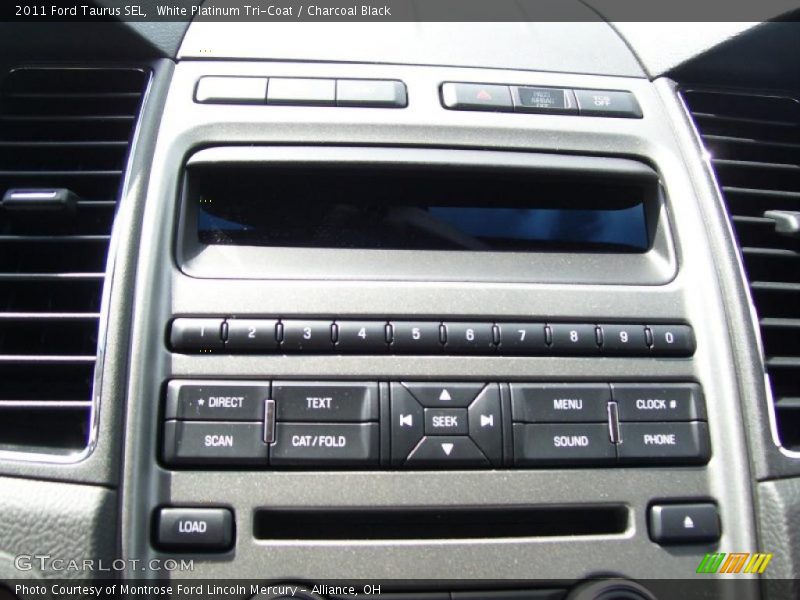 White Platinum Tri-Coat / Charcoal Black 2011 Ford Taurus SEL