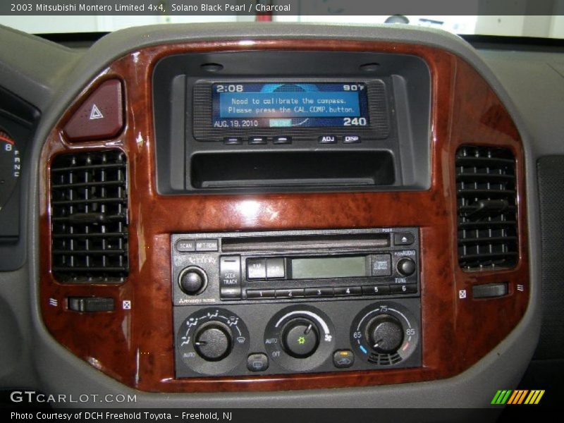 Solano Black Pearl / Charcoal 2003 Mitsubishi Montero Limited 4x4