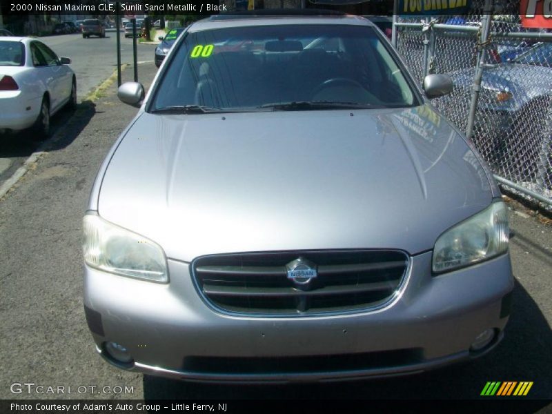 Sunlit Sand Metallic / Black 2000 Nissan Maxima GLE